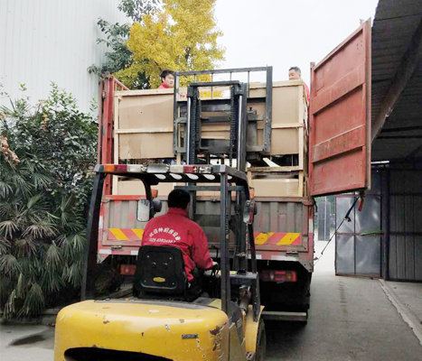 成都91免费看片APP設備廠樣品裝車圖