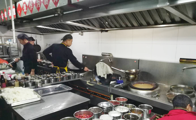 塔子山食堂91免费看片APP設備項目