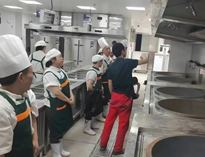 食堂廚具設備廠家告訴你食堂91免费看片APP設備的采購標準是怎樣的